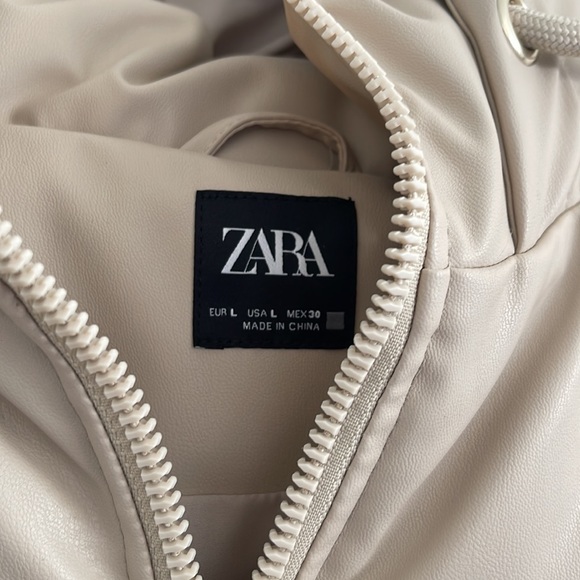 Zara Hooded faux leather vest - Picture 6 of 9